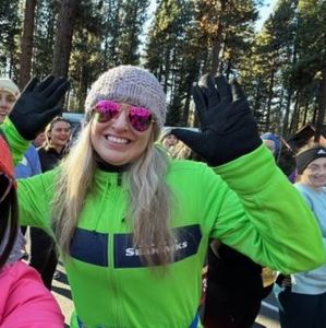 Meet your Posher, Dom